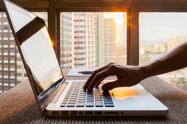 Essential tips for buying a laptop